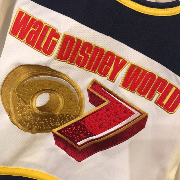 Like New Walt Disney World Jersey kids large. - Picture 12 of 12